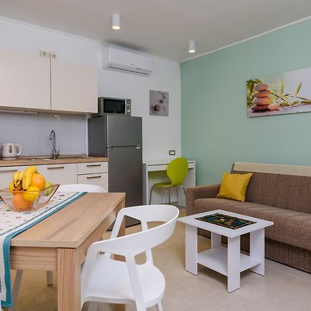 Apartmani Marko I Ana Marina Kültér fotó