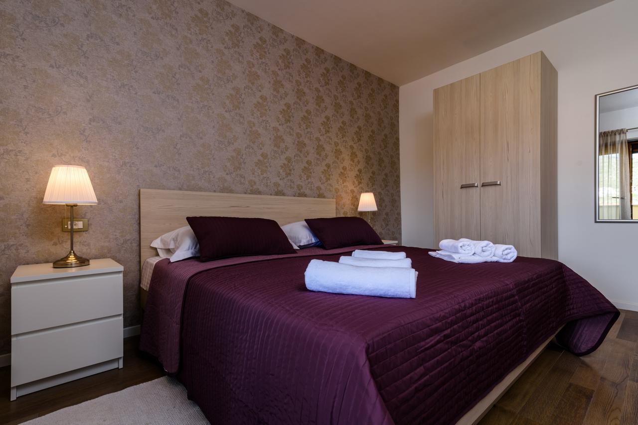 Apartmani Marko I Ana Marina Kültér fotó