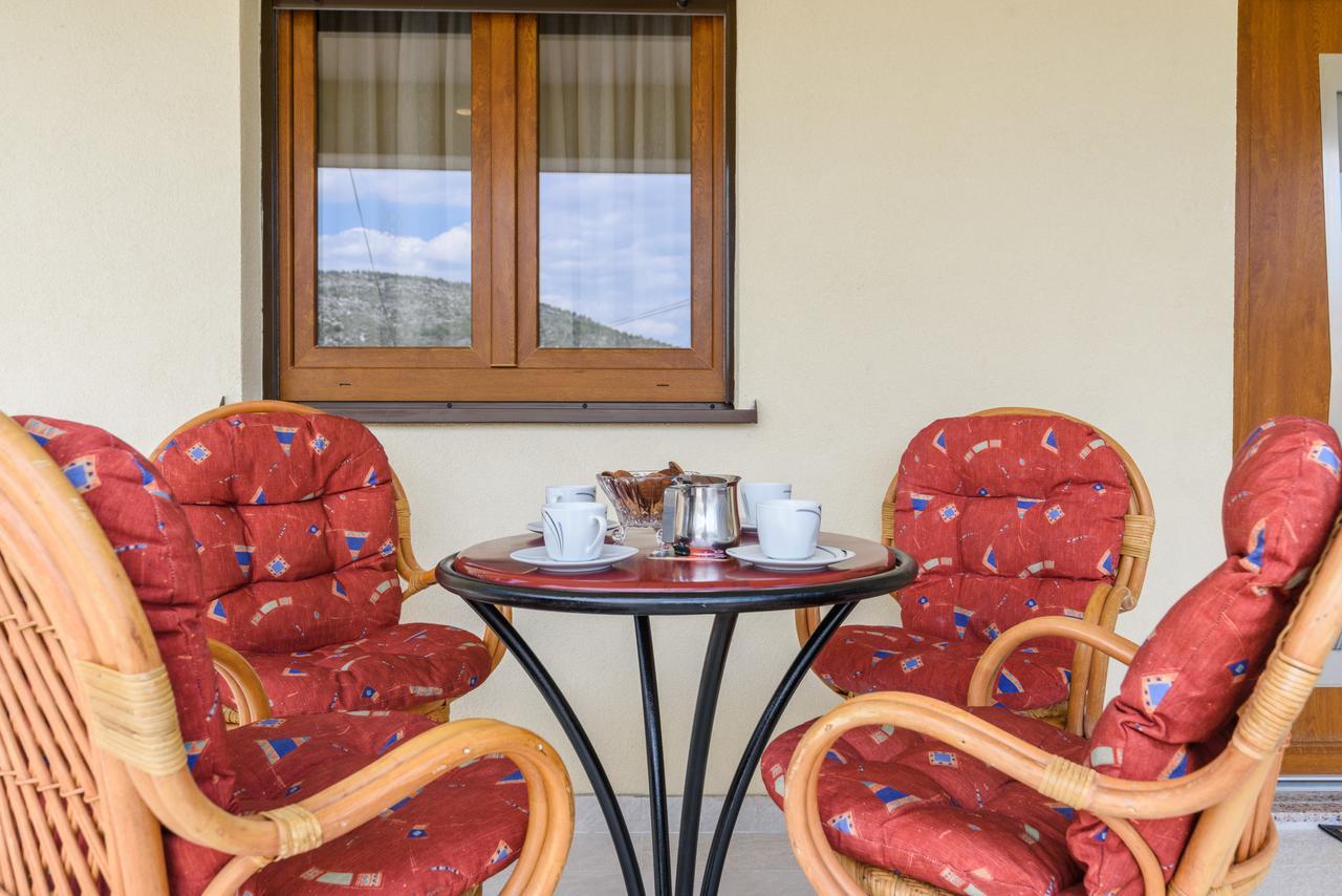 Apartmani Marko I Ana Marina Kültér fotó