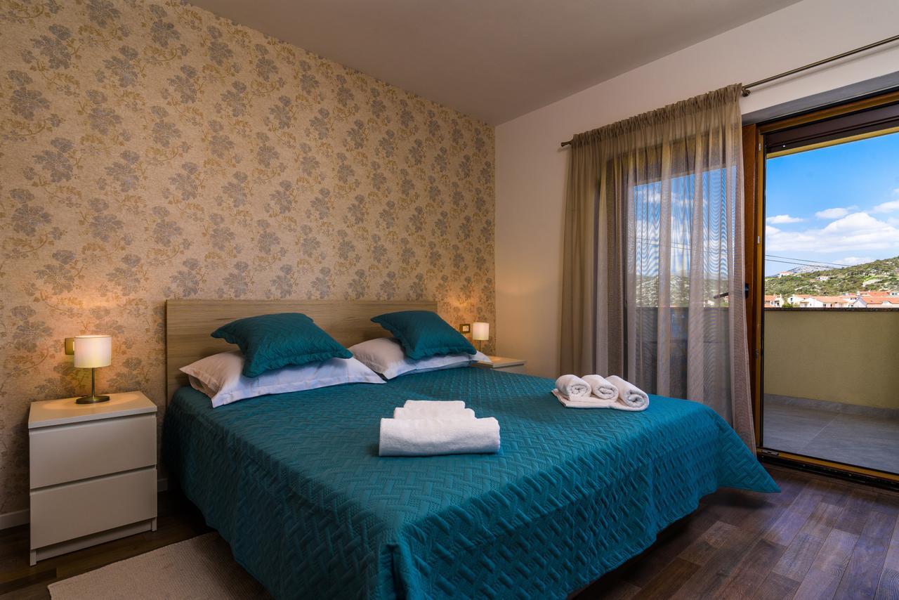 Apartmani Marko I Ana Marina Kültér fotó