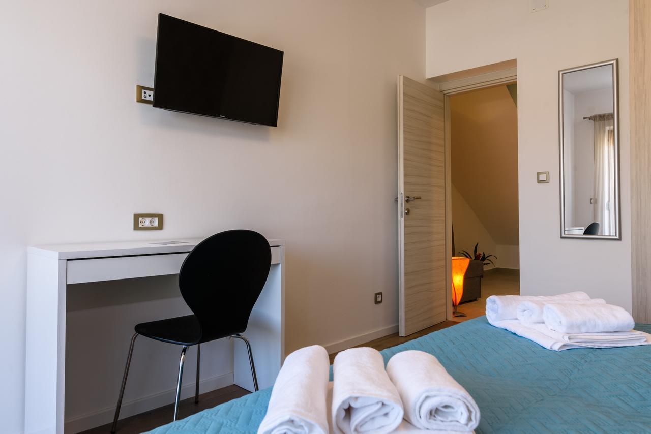 Apartmani Marko I Ana Marina Kültér fotó