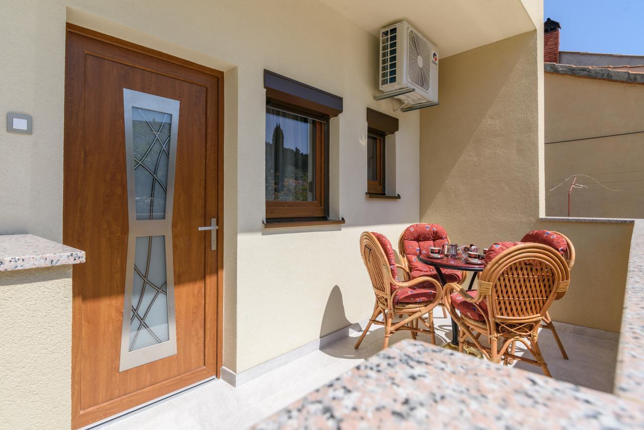 Apartmani Marko I Ana Marina Kültér fotó