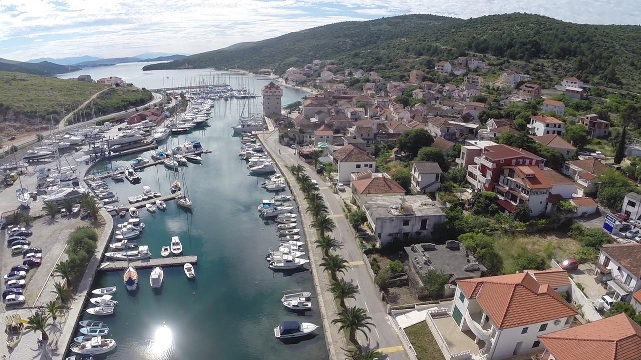 Apartmani Marko I Ana Marina Kültér fotó